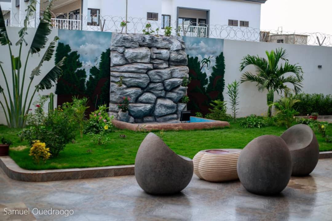 Complexe Hotelier And Ouagadougou Exterior foto