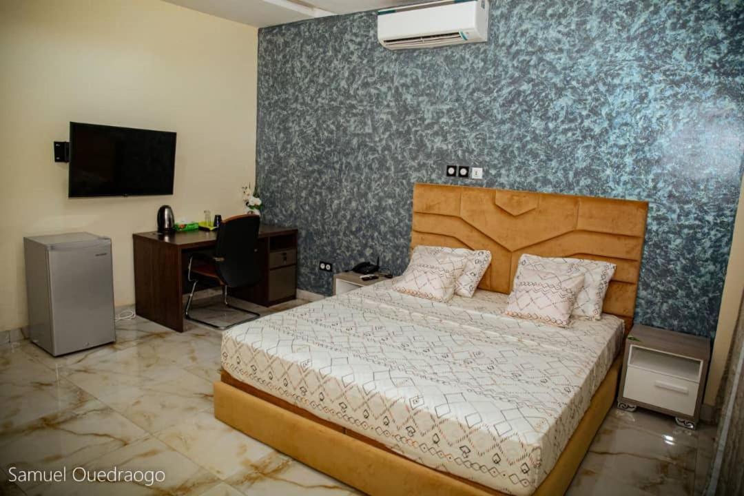 Complexe Hotelier And Ouagadougou Exterior foto